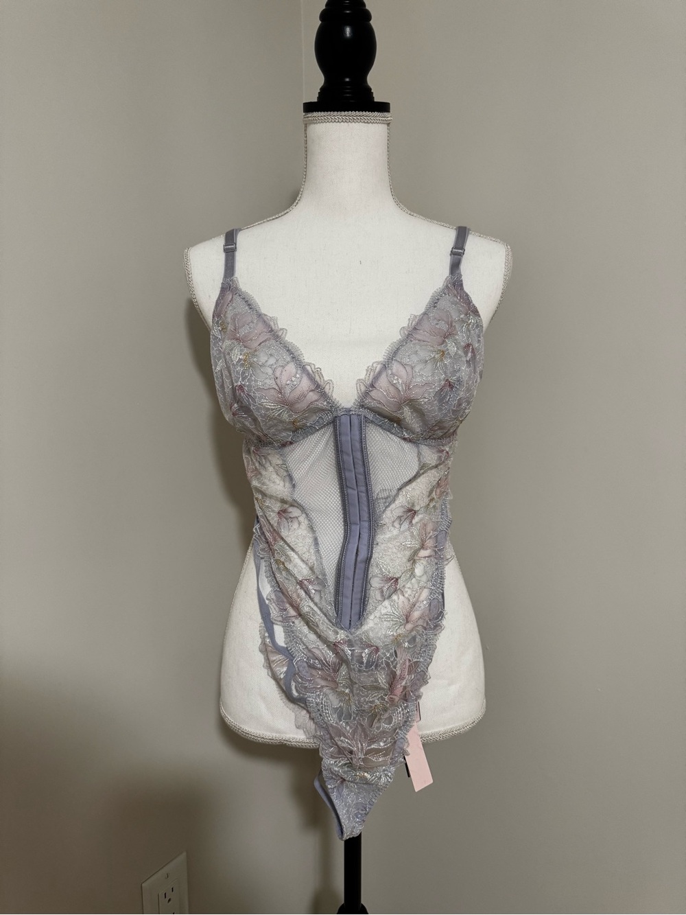NWT Victoria's Secret Iridescent Lace Bodysuit - Size XL - Floral Lingerie